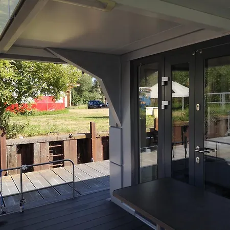 Botel Hausboot Im Binnenhafen Ohne Fahrt